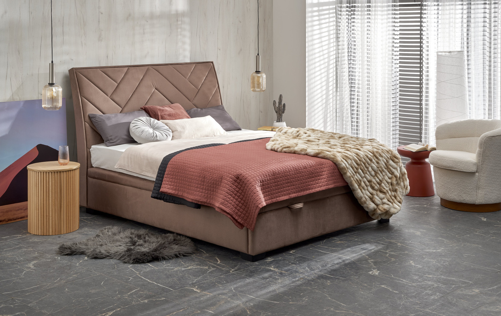 Produkt w kategorii: Łóżka, nazwa produktu: Luksusowe łóżko tapicerowane z pojemnikiem